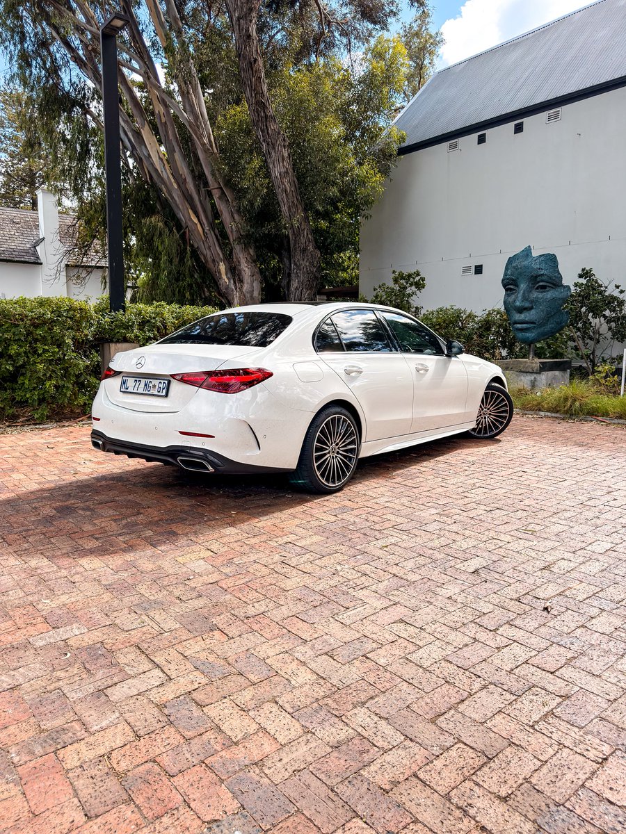 Cars With Smirk tweet media