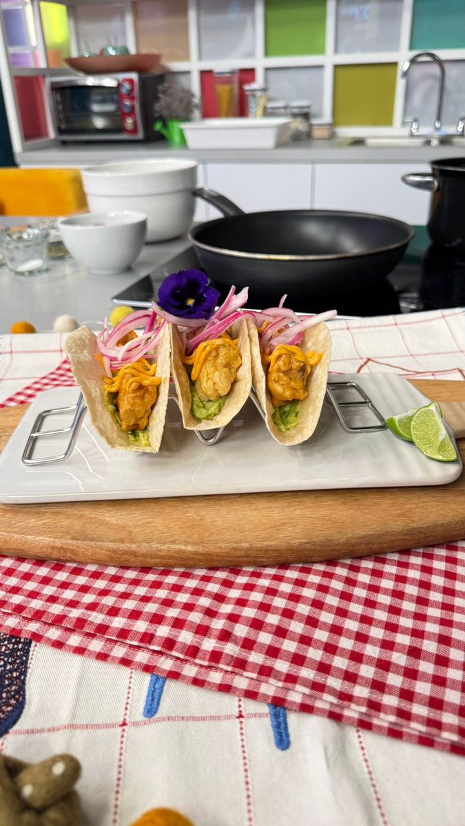 Mariano Sandoval tweet media