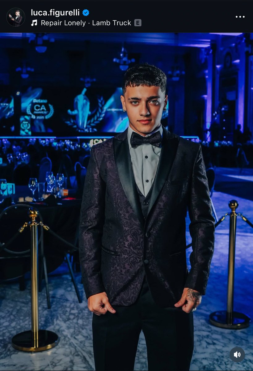 daianaayelen190's tweet photo. Hoy en la apertura del nuevo @NikeArgentina en el Alto Palermo este muchachito #LUCAXNIKE https://t.co/UD0rlJzUKf