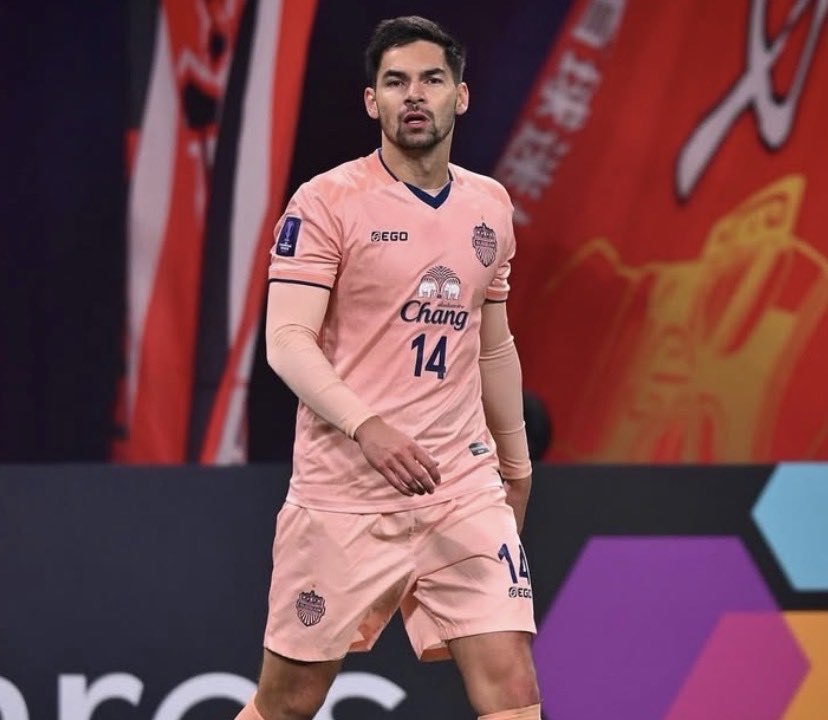 wallpassjournal's tweet photo. 🚨FACT: Sandy Walsh remains the only Timnas Indonesia player to reach back-to-back ACL Elite quarterfinals, while also holding the most appearances in the competition among Indonesian players so far.

⚔️ 10 ACL Elite Appearances ✅ 2024/25 QF - Yokohama F. Marinos ✅ 2025/26 QF - Buriram United