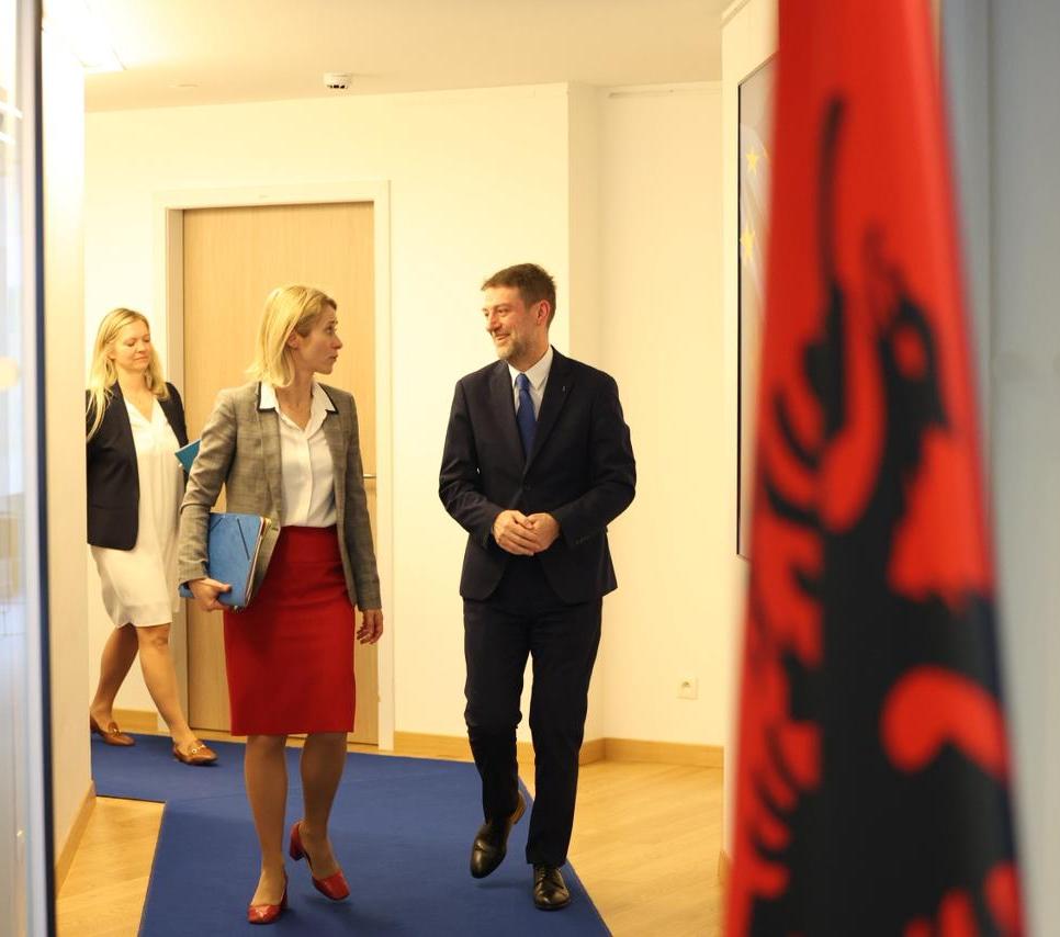 Ferit Hoxha🇦🇱 tweet media