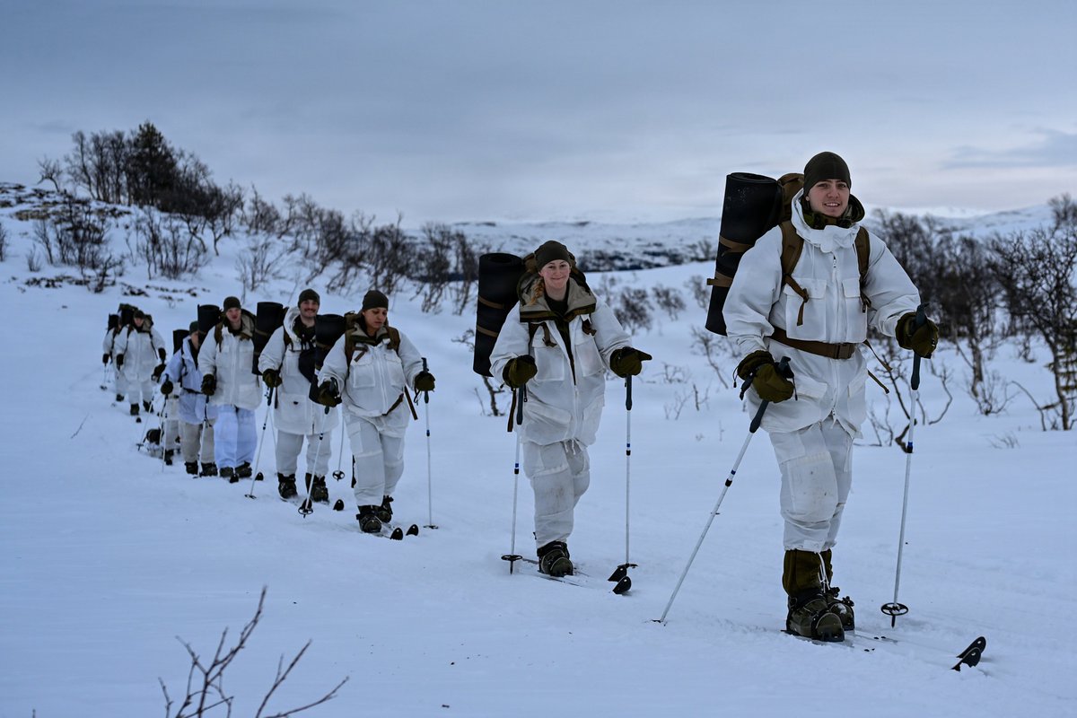 USNationalGuard's tweet image. .@MNNationalGuard Soldiers and Airmen conducted rigorous cold-weather training alongside their Norwegian Home Guard partners in Norway during the 53rd Norwegian Reciprocal Troop Exchange, the longest-running of its kind in the @DeptofWar. #SPP

🔗nationalguard.mil/News/State-Par…