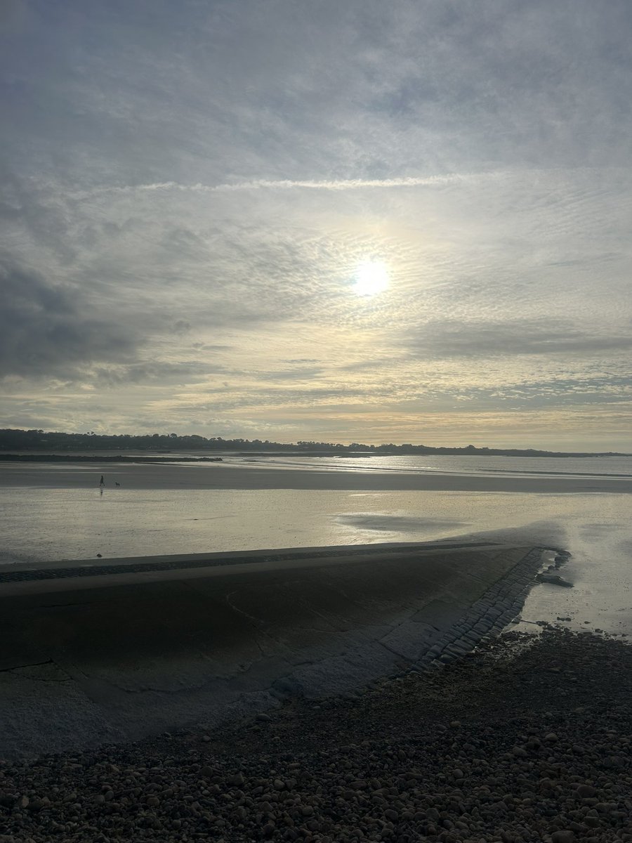GeeONeill147's tweet photo. Good catch up with @FitblastG
#Vazon #LoveGuernsey #Vistas https://t.co/fCtQ9kf5ao