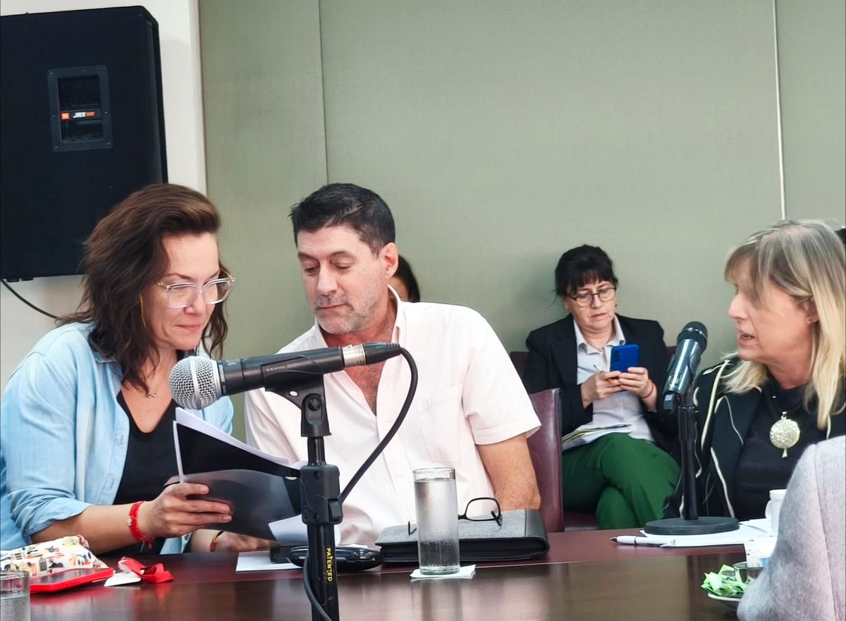 Geraneuquen's tweet image. #Martes #Legislatura #ComisiónE
Recibimos a @PTomasiniZap Dir.Prov. de Protección al Consumidor, en el marco del tratamiento del #Proyecto de #Ley que instituye del 15 al 22 marzo como la semana del consumidor y del usuario.
#Producción
#Industria
#Comercio
#DefensaDelConsumidor