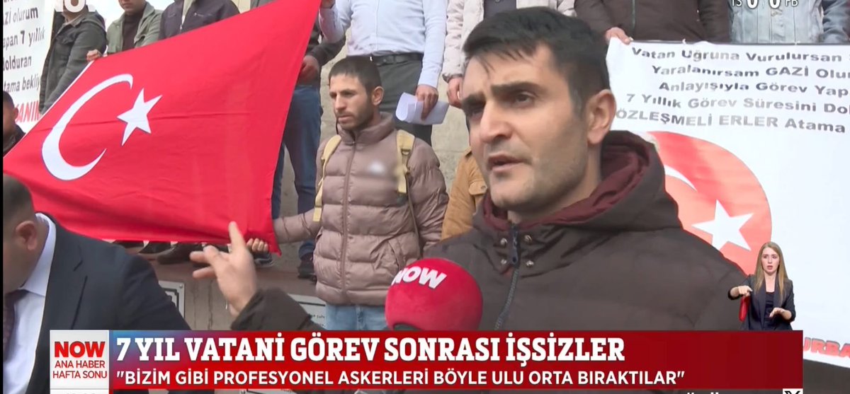 Türkiye de #olurmu ki acaba diye baktığımız herşey malesef ki yaşanıyor.
Dağdan inecek pkk'lıları topluma kazandırmak adıyla iş verilmesi yeni hayat kurmaları konuşuluyor.
Fakat 7 yıl Terörle mücadele eden ve kanun gereğince göreve devam edemeyen Sözleşmeli Erler ise işsiz.