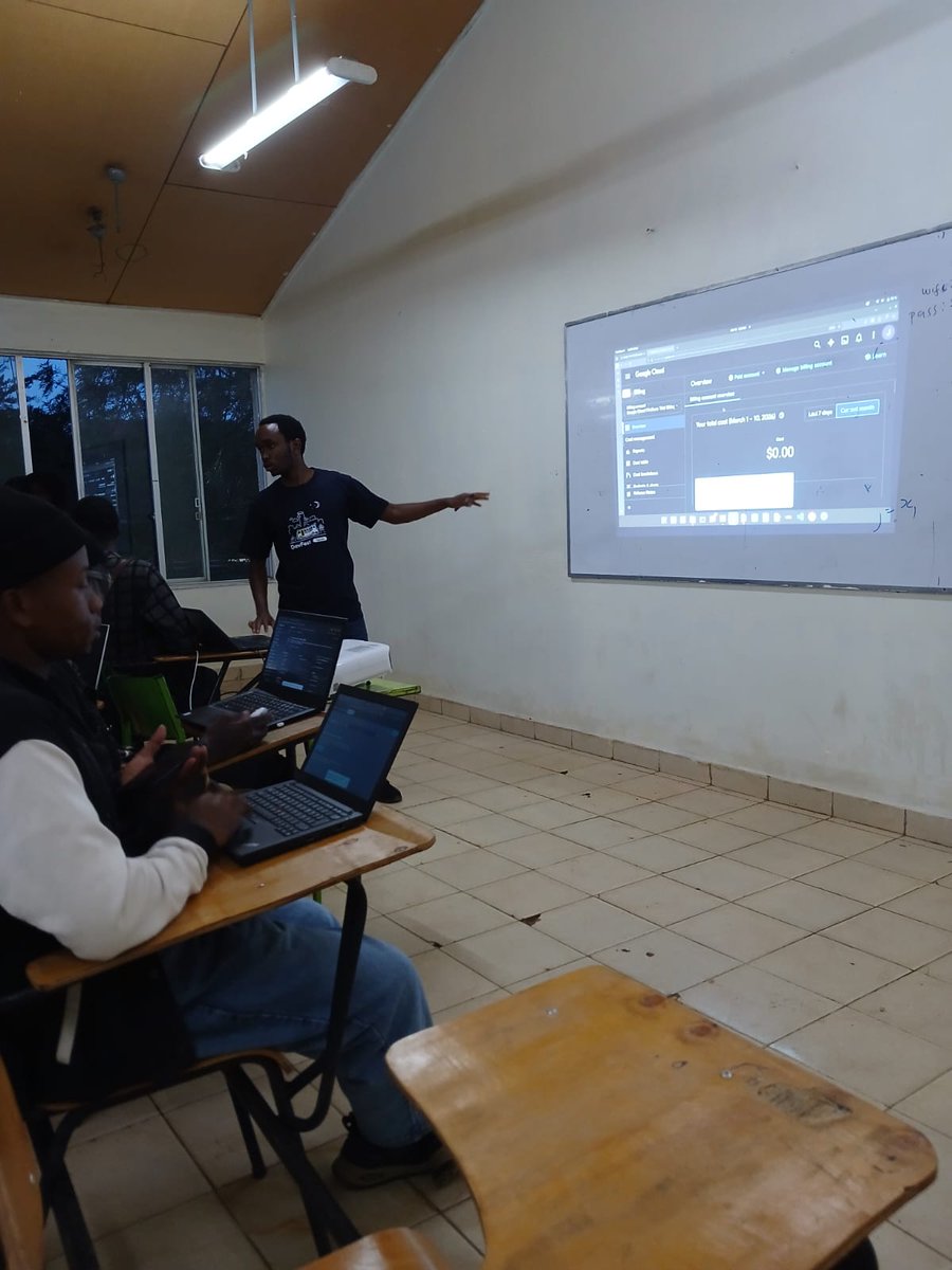 christine_12_me's tweet image. #BuildwithAI
#BuildwithAIjkuat
@googledevs @gdgcampusJKUAT 
@JudeHunja
Building with AI