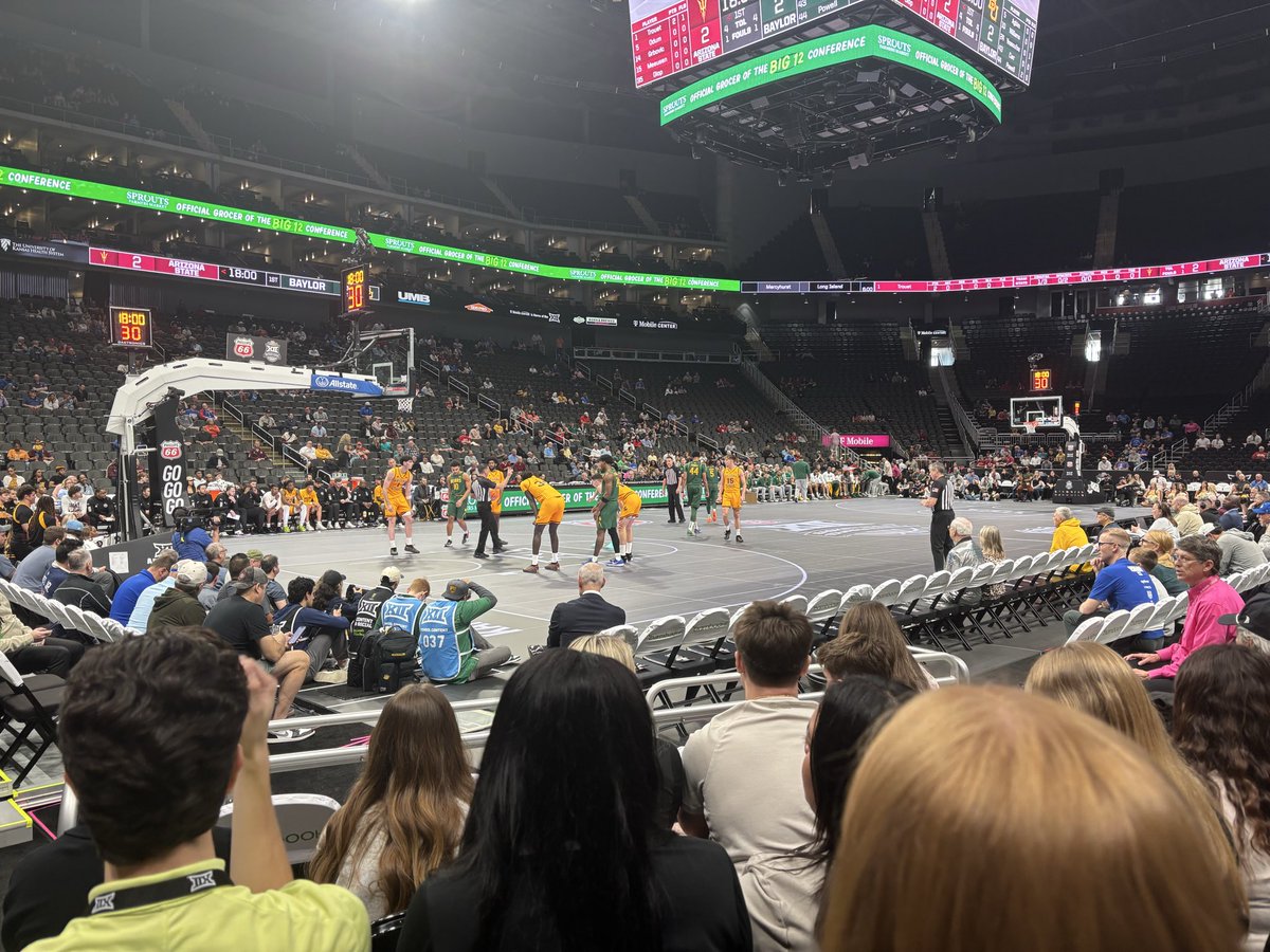 BUniform Tracking tweet media