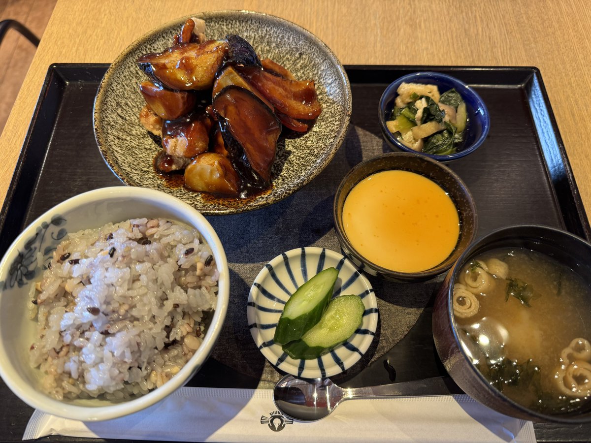 ねこポン＠フリーWebデザイナー tweet media