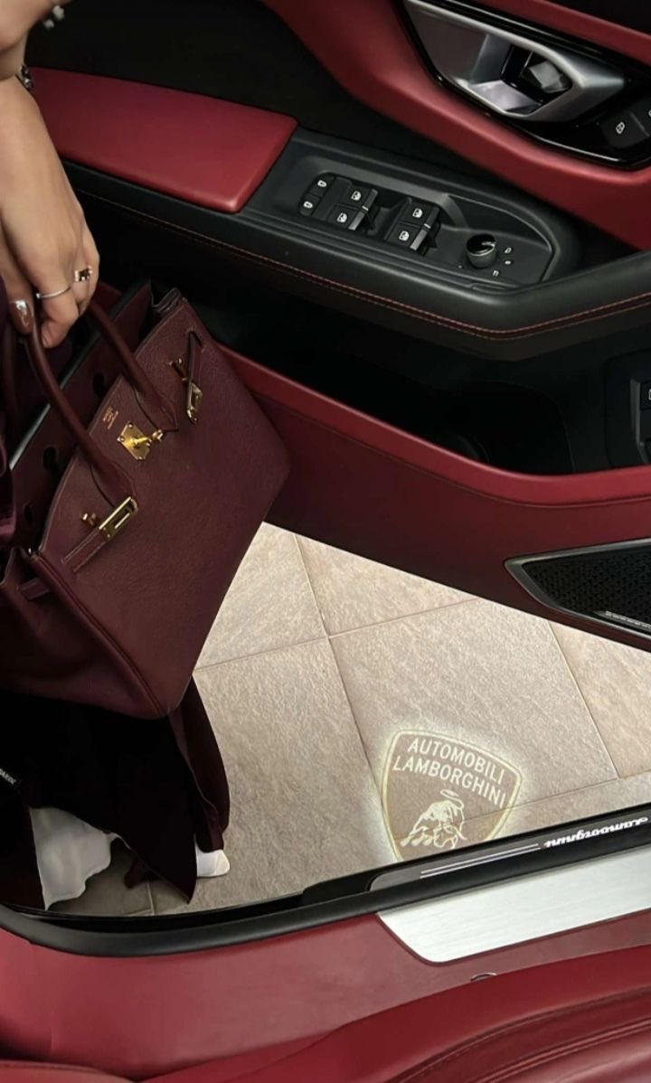 ~auline~ tweet media