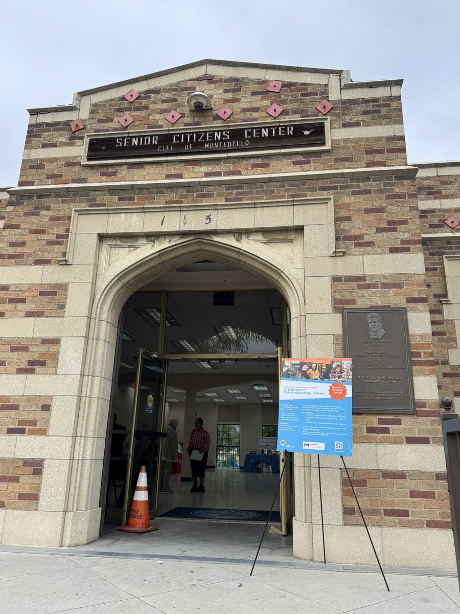 LuisAdvocates's tweet photo. Good morning LA! Today the @AARPCA team is at @metrolosangeles older adult transportation expo in @MontebelloCity. Come learn about your transit system and resources available to help you in your travels #AgeFriendlyLA #Transportation https://t.co/gBMsDc0uIL