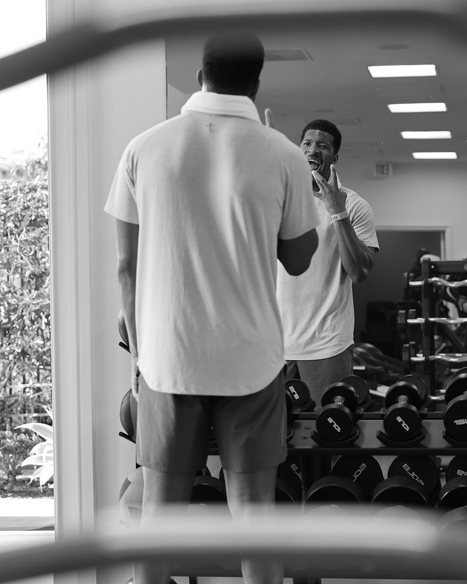 Jameis Winston tweet media