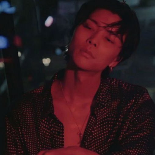 favxritejsuh's tweet photo. this is the johnny looking good in cool lighting core https://t.co/vG3fK0BW56