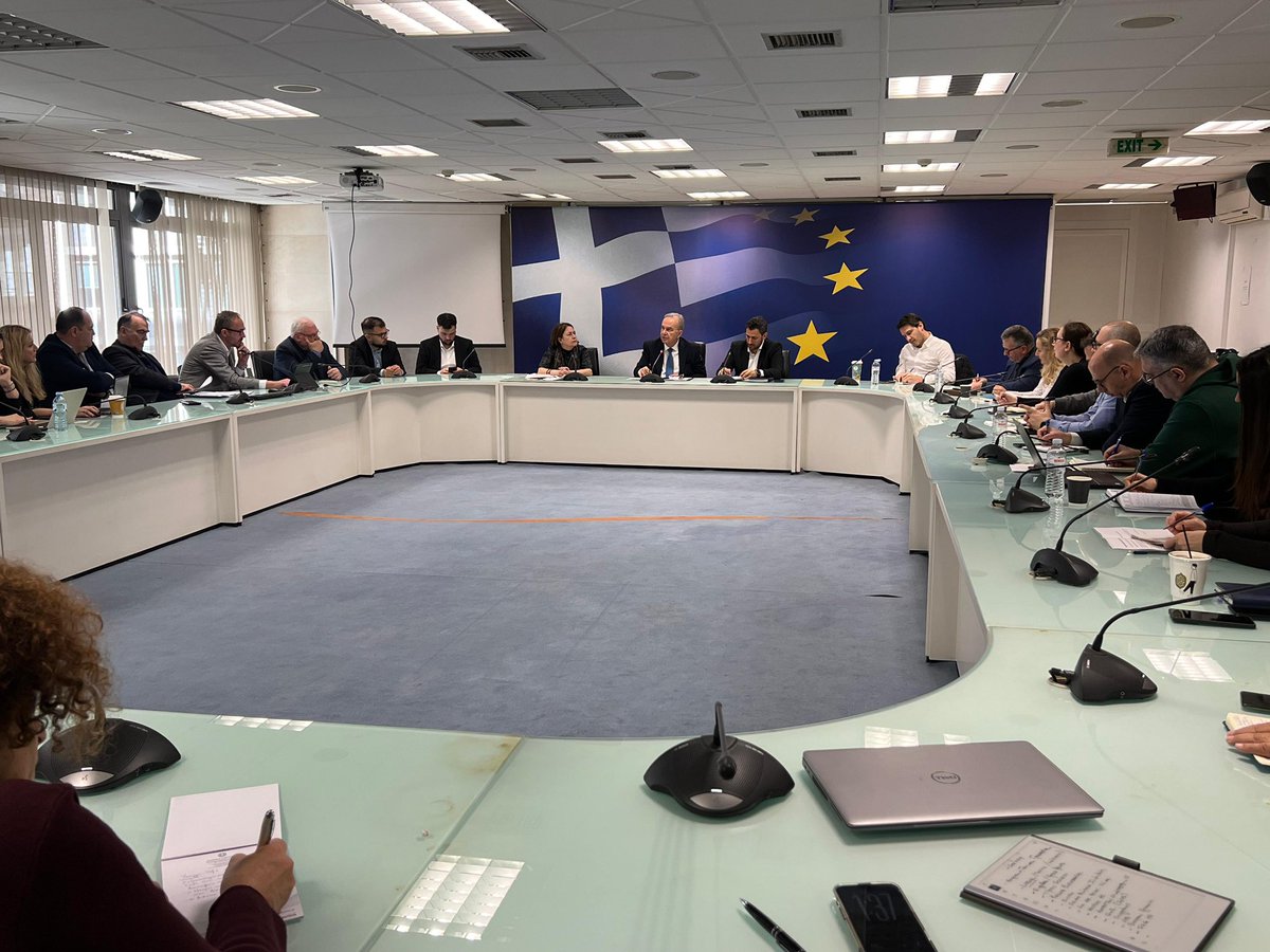 Νίκος Παπαθανάσης tweet media