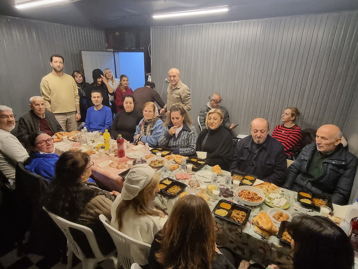 3000Gabish's tweet photo. #BirOlmakRuhumuzdaVar
#MilletimizleYolumuzBir https://t.co/4m3O14exog