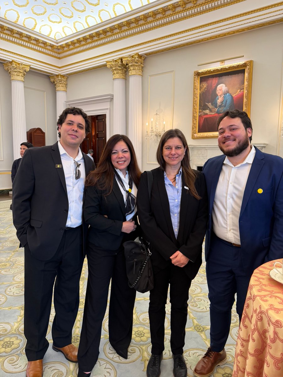 Hostage US tweet media