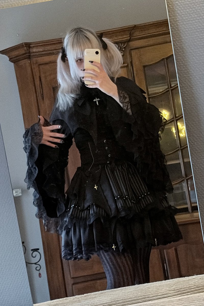 † lucia scarlet 🩸 tweet media