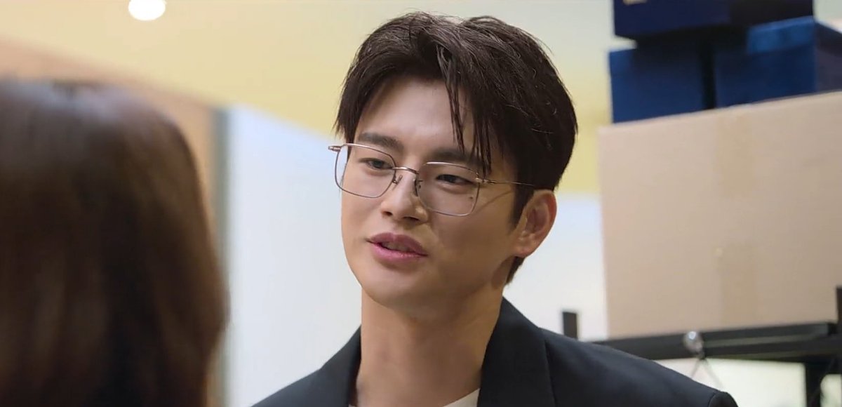 bboingbyig's tweet photo. you have no business looking this good btw

#BoyfriendOnDemand 
#SeoInguk #Jisoo https://t.co/EskzBG774Q