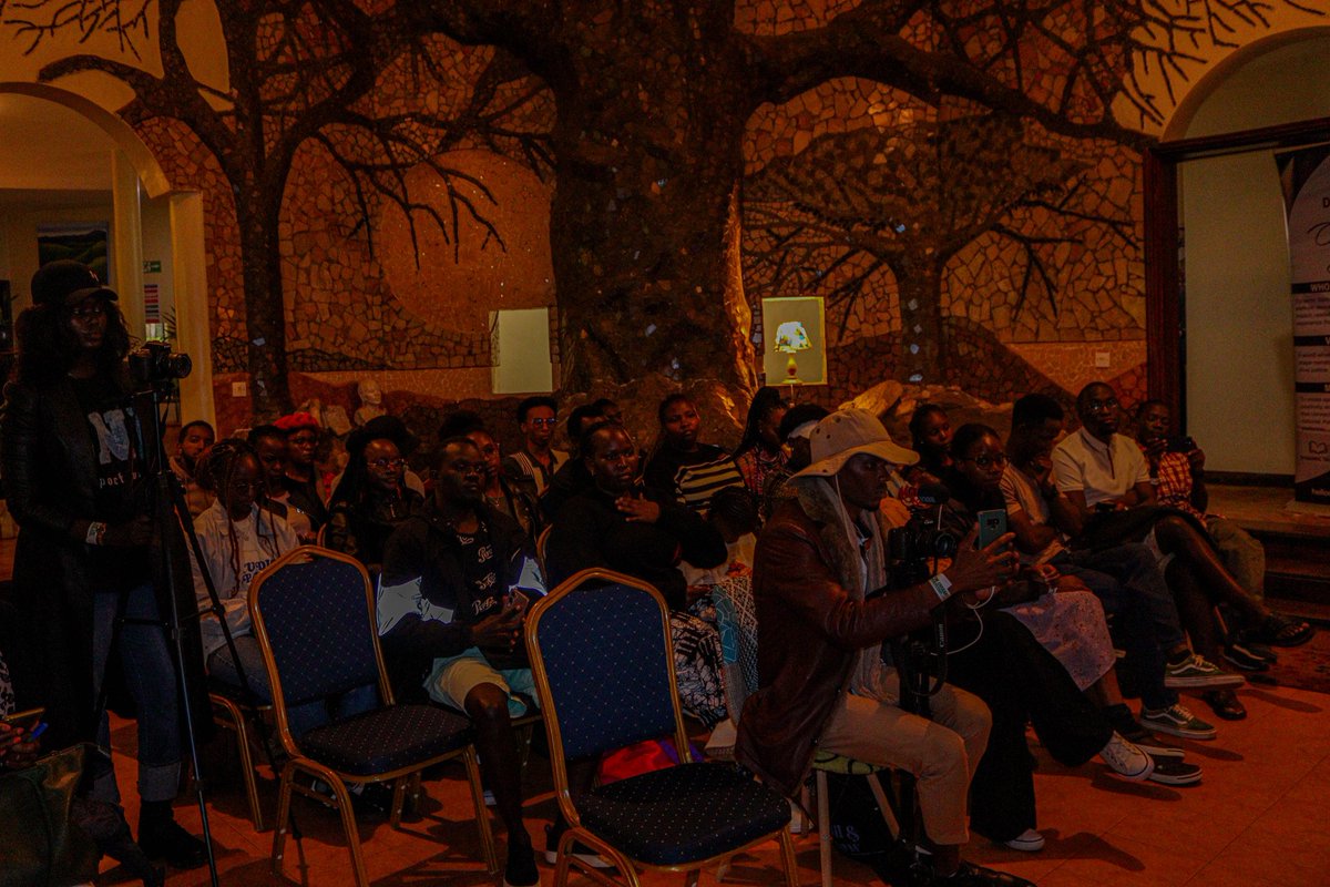 MuemAction Post tweet media