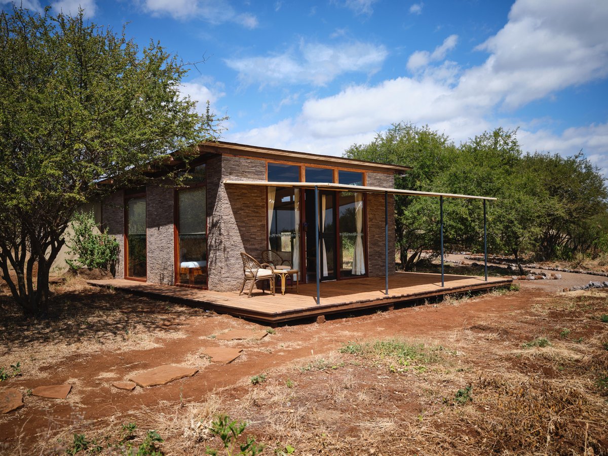 Let’s Discover Travel tweet media