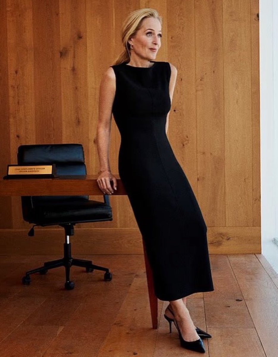 it girl is her main job