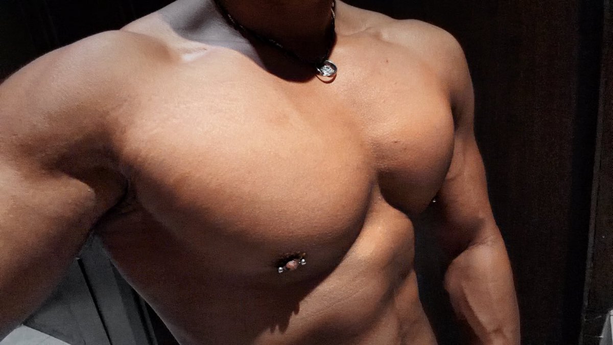 SlagCat0948's tweet photo. 再更新几张，骚🐶求带走🥵，有喜欢黑皮肌肉灰毛🐶的吗🥵，以什么身份都行，反正现在啥都缺 https://t.co/SJOXo3qjTZ