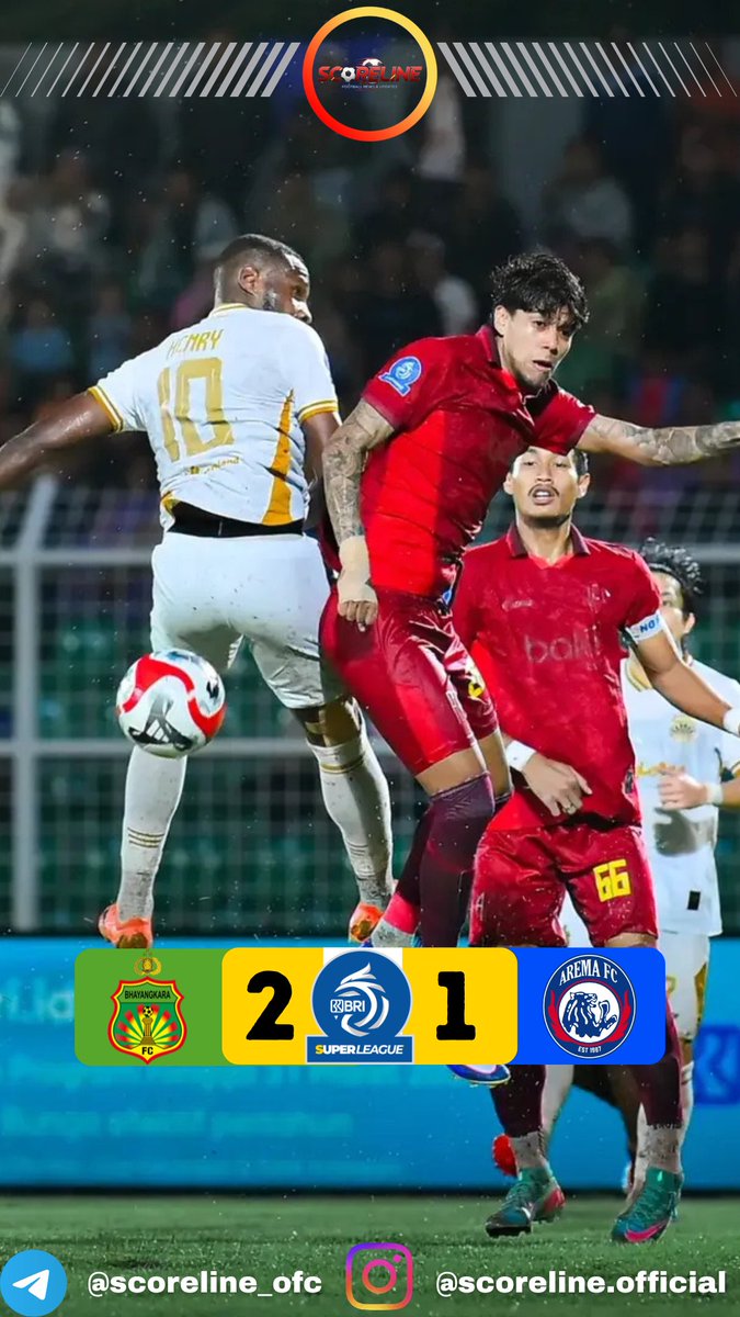 Scorelineofc's tweet photo. Bhayangkara FC 2-1 Arema FC. Arema dominasi possession tapi Bhayangkara yang pegang poin. Definisi 'yang penting gol' bukan 'yang penting gaya'. Aremania kecewa, fans Bhayangkara pesta. Siapa MOTM pilihan kalian? 👀⚽
#PersainganLiga1 #BhayangkaraArema #SepakbolaID #MatchDay https://t.co/1zbYKUff8n