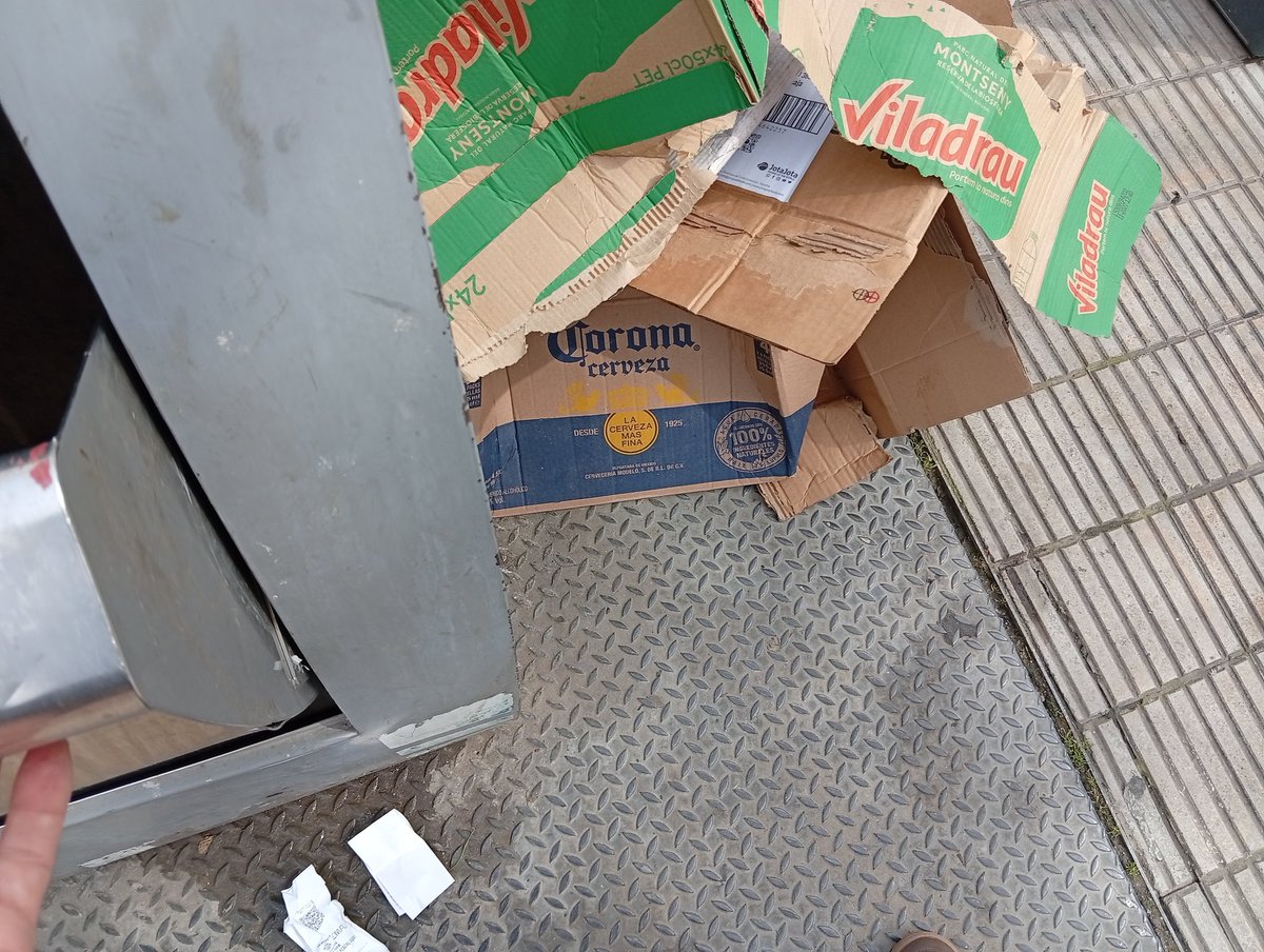 maneltec's tweet photo. #HolaLleida_CAT
#CaminantPerLleida🚶
#Lleidatà_i_Català 🥂
#SócDel_27_7_57 🤗
#Denunciar el que està 😵‍💫
#Valorar el que fa ciutat 🤩
Hi han donat llibertat i impunitat als delinqüents.
#SocioListoS 🇪🇦👑💩 i els seus #SostenidorS.
#CatalunyaIngovernable
#SalvemCATalunYa ✨ https://t.co/PiRdFDYbvw