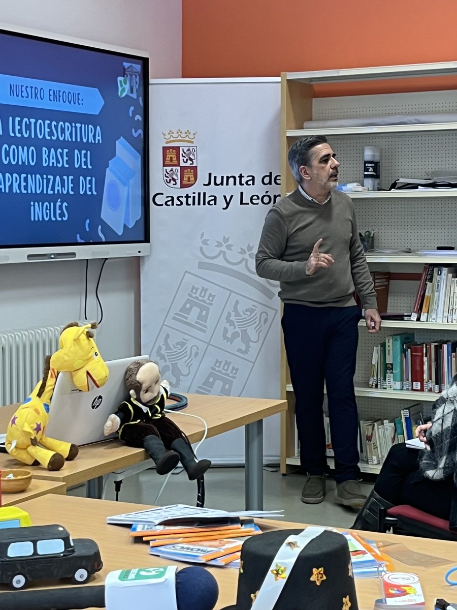 CFIESA Idiomas tweet media