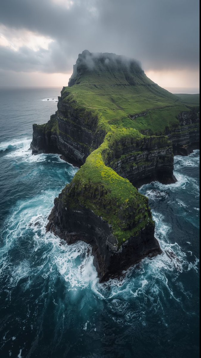 Globe32048's tweet photo. Iceland 🇮🇸 https://t.co/P6TjCufoAS