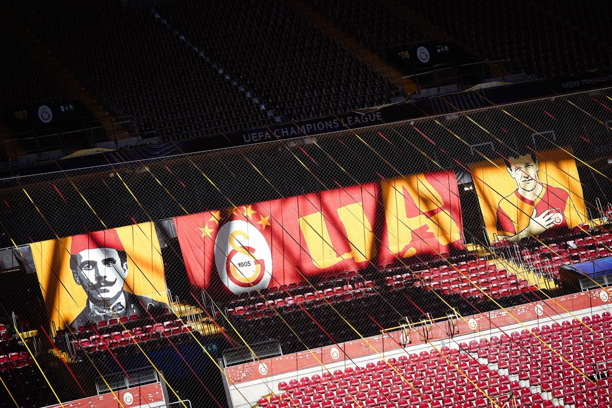 tribundergi's tweet photo. #Galatasaray XI: Uğurcan, Jakobs, Abdülkerim, Davinson, Singo, Lemina, Lucas, Lang, Sara, Barış, Osimhen.

#Liverpool XI: Mamardashvili, Gomez, Konate, van Dijk, Kerkez, Gravenberch,, Mac Allister, Salah, Szoboszlai, Wirtz, Ekitike.

20.45 #GSLFC #UCL https://t.co/aoyXiM9AQY