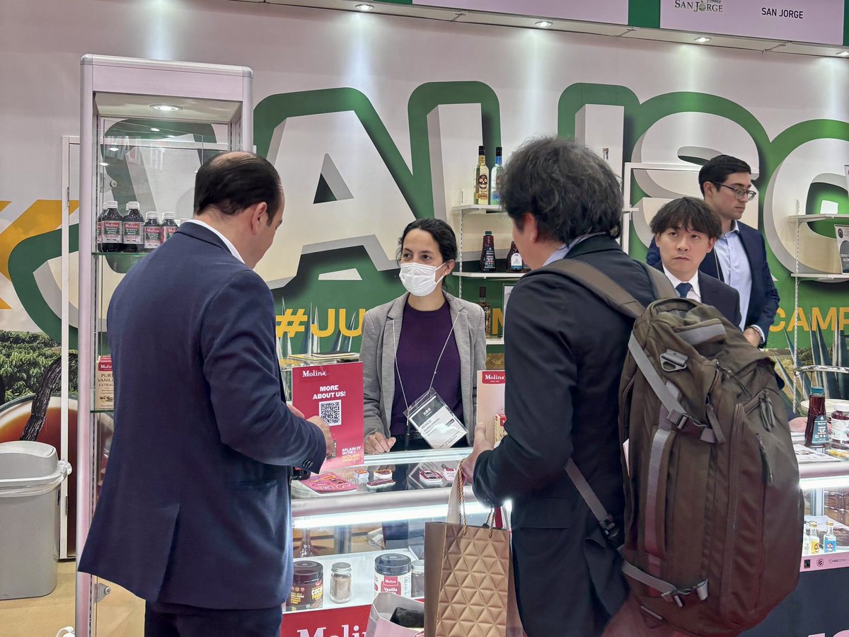 CDAAJalisco's tweet photo. ๐ฒ๐ฝ ยกHarisuko wa Nihon ni aru! ๐ฏ๐ต
Asรญ se vive la presencia de Jalisco en #FOODEXJapan 2026, llevando lo mejor de nuestro estado hasta tierras niponas.
Gracias al trabajo conjunto del #CDAAJ y la SADER, empresas jaliscienses hoy cruzan fronteras para conquistar nuevos mercados. https://t.co/1mRIShECVl