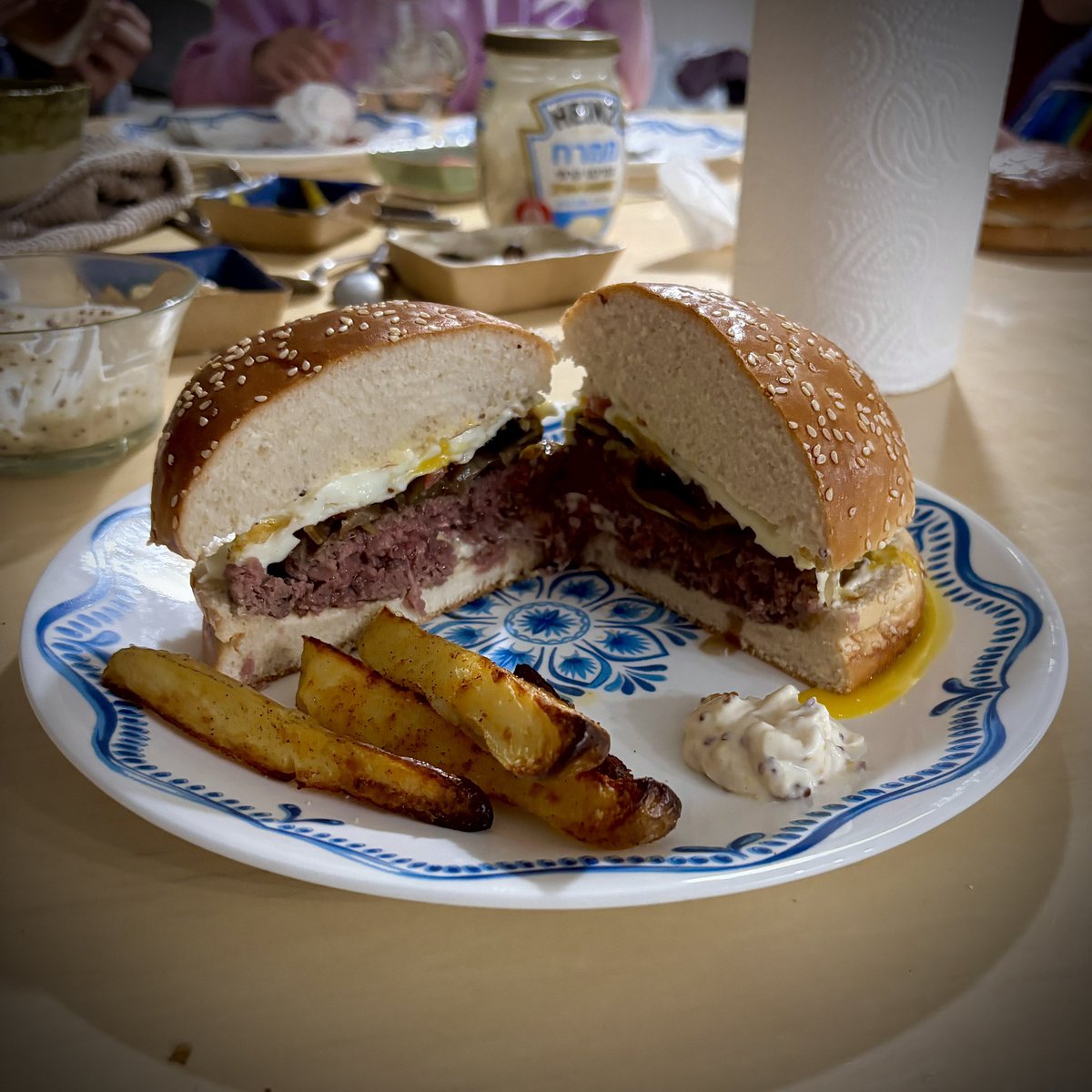 DonkyShot tweet media