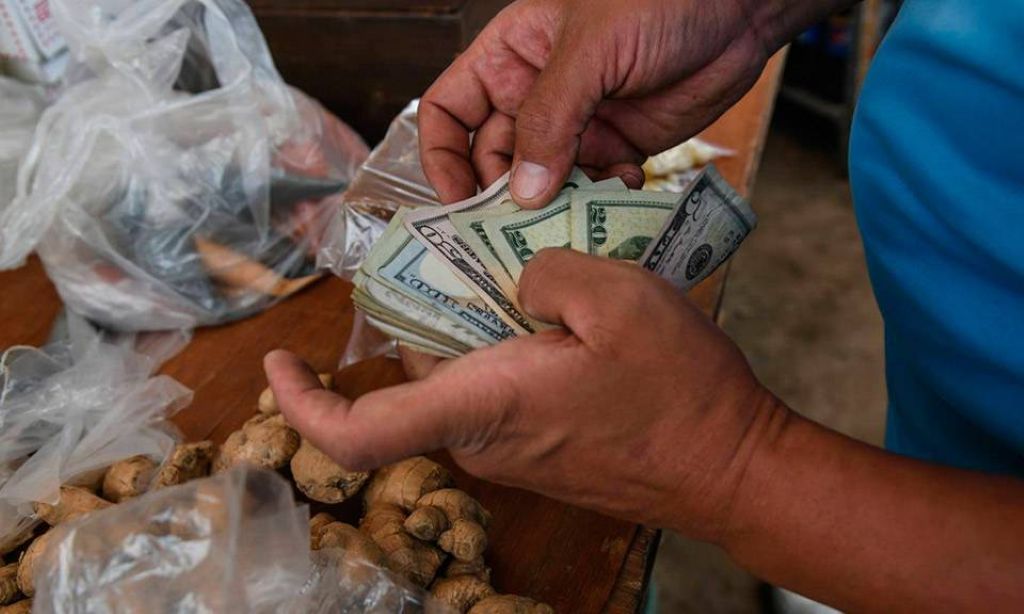 Salario mínimo de 200 dólares propone CTV y luego escale a US$ 450 - ACN  https://t.co/zgZwevJPZo
