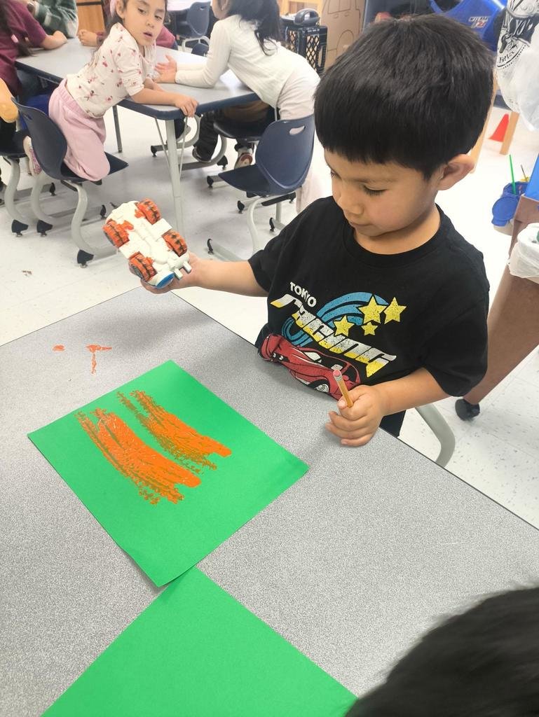 WashingtonD50's tweet photo. Ms. Ruiz' class expanded upon their wheel study and used toy cars to paint their very own master pieces. 🚗🎨🫟 #Wheels #TheWashingtonWay https://t.co/pv74yenx9W