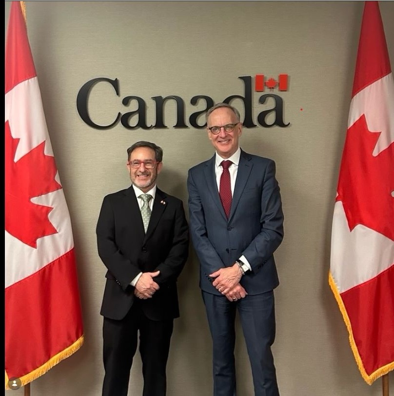 Embajada de Chile en Canadá tweet media