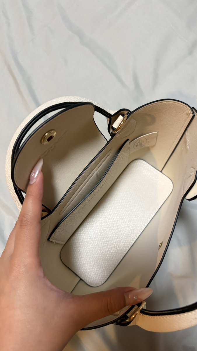 kulikulikuli93's tweet photo. ส่งต่อกระเป๋า 300 บาท รวมส่งค่าา

สนใจ dm หรือแอดไลน์ได้เลยงับบ https://t.co/YxSAHcN4im

#ส่งต่อกระเป๋า #ส่งต่อเสื้อผ้ามือสอง #ส่งต่อลองชอม #ลองชอม #ส่งต่อlongchamp #กระเป๋ามือสอง #เสื้อผ้ามือสองราคาถูก #เสื้อผ้าเกาหลี https://t.co/PgUtHgeYZw