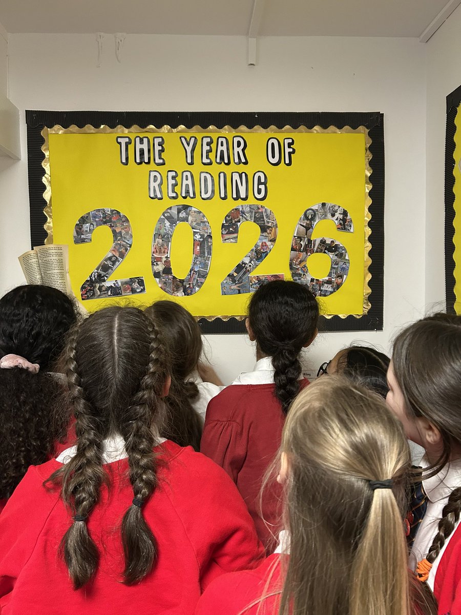 Mrs Handy tweet media