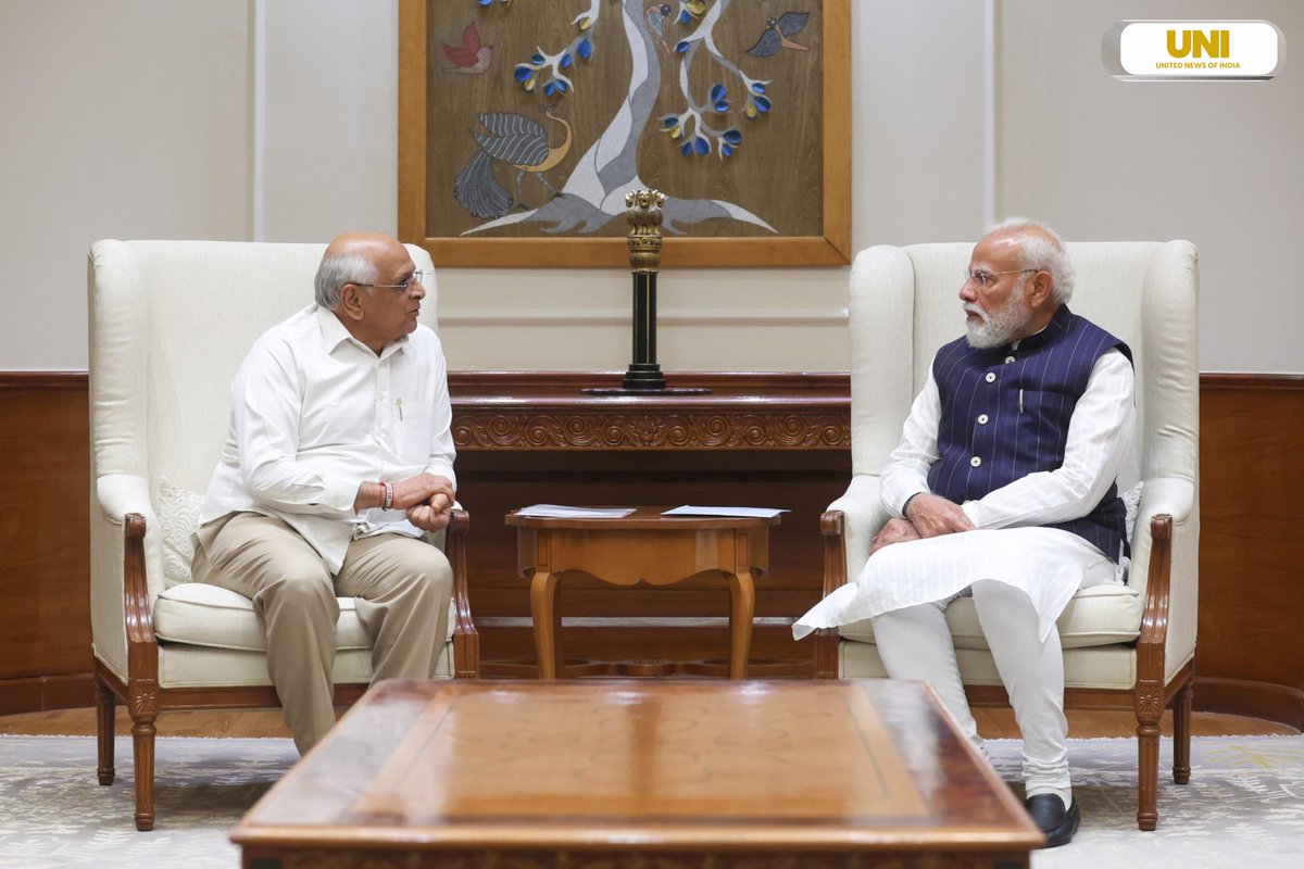 uniindianews's tweet image. Chief Minister of Gujarat Bhupendra Patel met Prime Minister Narendra Modi today.

@PMOIndia | @narendramodi | @CMOGuj | @Bhupendrapbjp | #PMNarendraModi | #BhupendraPatel | #Delhi | #UNI