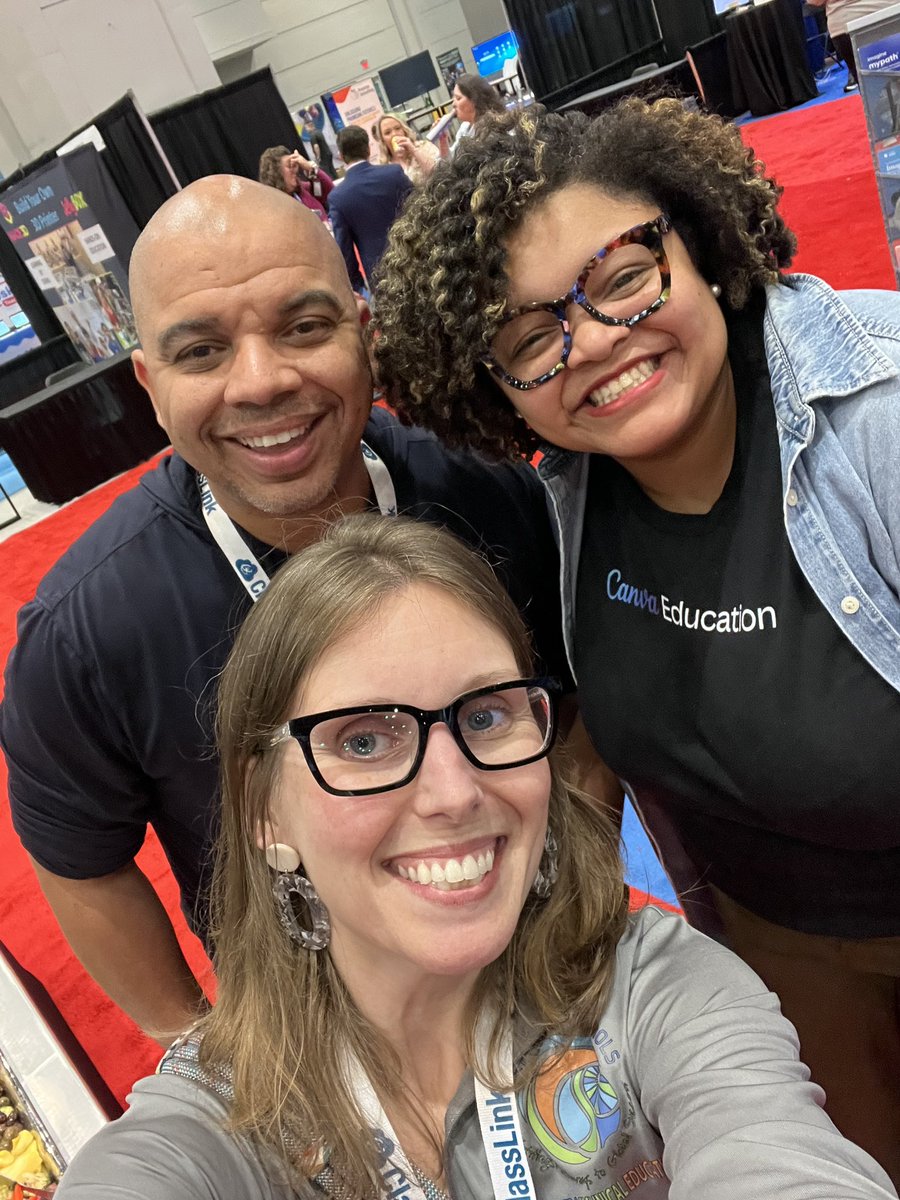 iluveducating's tweet photo. Powerful learning experiences at #NCTIES26! Learned more about AI, Canva, Tech, but the most important things I walked away with are the relationships! #edueyeexam #techlap #AIinEDU @canva https://t.co/aczlIyncUa
