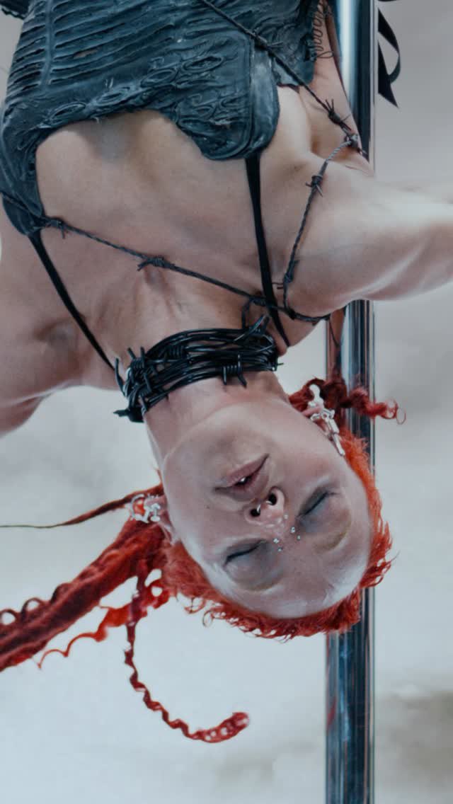 ✩ cₕᵣᵢₛₜᵢₐₙ ∗. tweet media