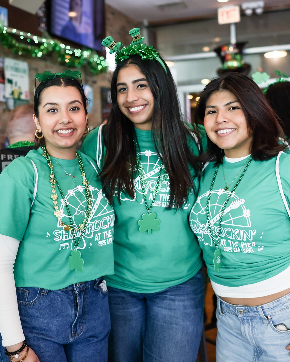 Navy Pier tweet media
