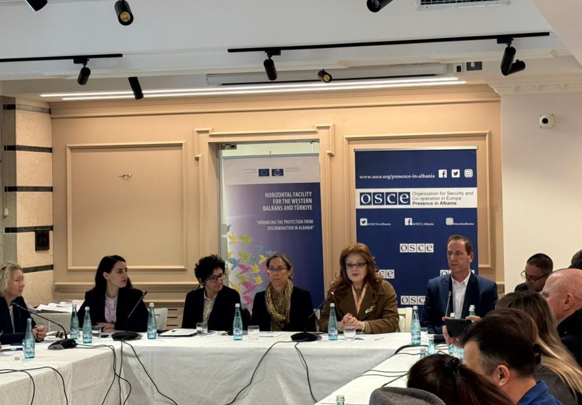 OSCEinAlbania's tweet image. 📝 A roundtable in Kukës raised awareness on the procedure for #selfidentification as a #NationalMinority. @OSCEinAlbania supported this event organized by @PuneteBrendshme &amp;amp; Committee on National Minorities, with support from @EUinAlbania @COE_Tirana. 
📍Dropull &amp;amp; Korça are next