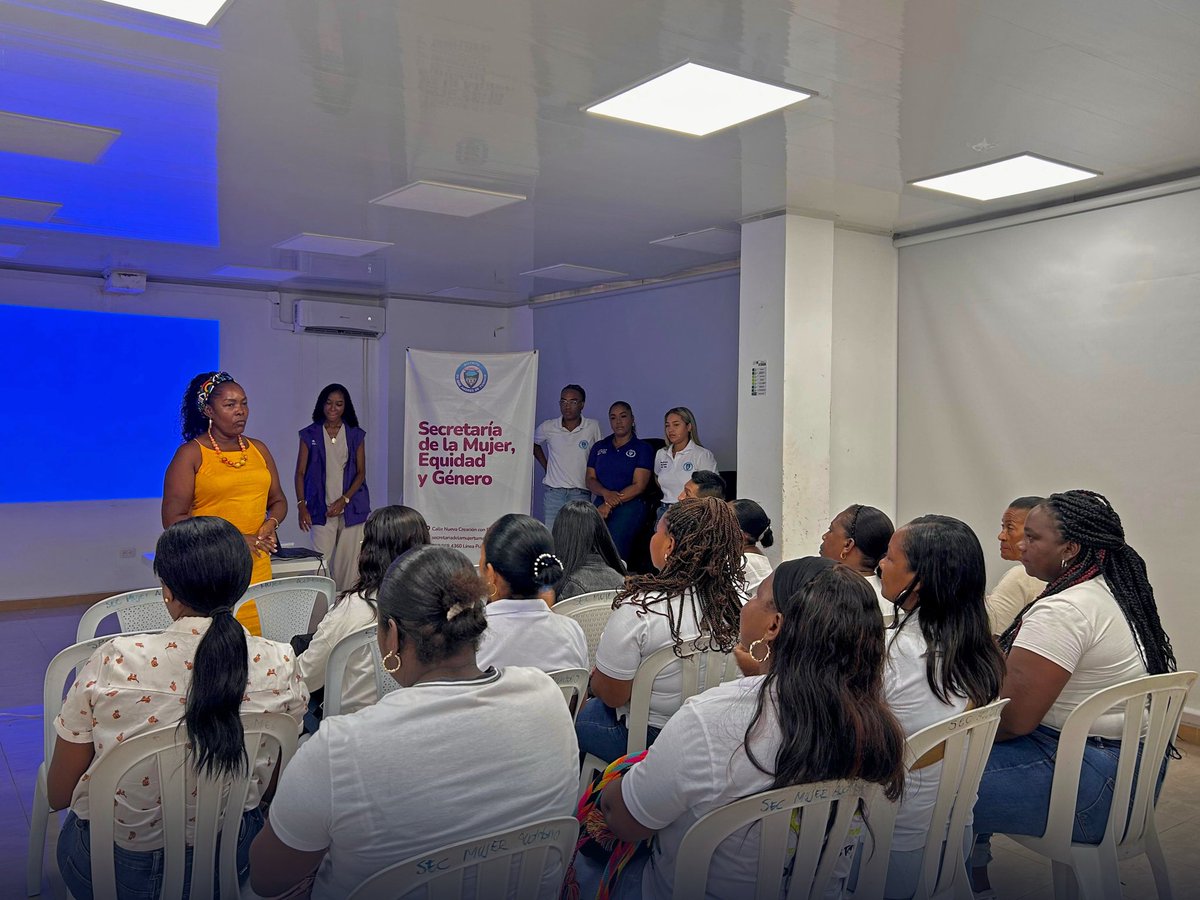 distritotumaco's tweet photo. #Educacion | Desde la Secretaría de la Mujer, a través del enlace de Educación, se realizó una jornada de capacitación dirigida a docentes de los Centros de Desarrollo Infantil (CDI), enfocada en el fortalecimiento de conocimientos en enfoque de género y educación inclusiva. https://t.co/t49oBgBwis