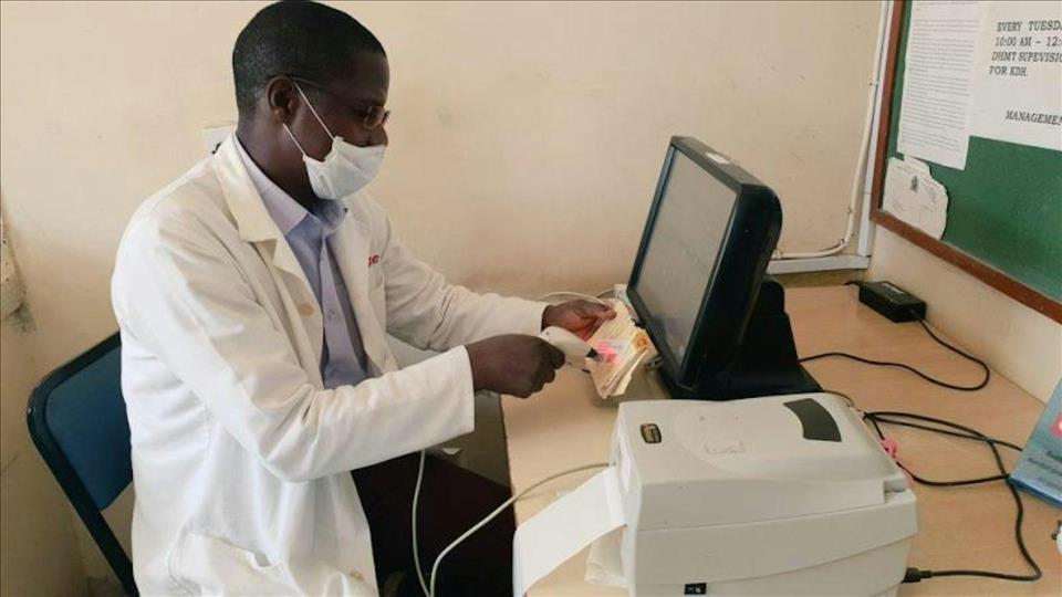 MENAFN's tweet image. HIV In Malawi: Digital Filing System Saved Lives And Boosted Care Research #Malawi: #Digital #Filing #System #Saved #Lives #Boosted #Care #Research #Vaccines #Pills #Doctor #Hospital #Pandemic dlvr.it/TRPvRv
