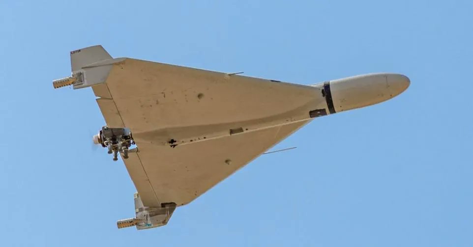NoSpies's tweet photo. Les drones Shahed iraniens imposent une équation militaire pourtant prévisible aux Etats-Unis
Avec @general_marcT et @GaetanPowis 
https://t.co/Gy8xY2qr6B https://t.co/8vOyg7CIb9