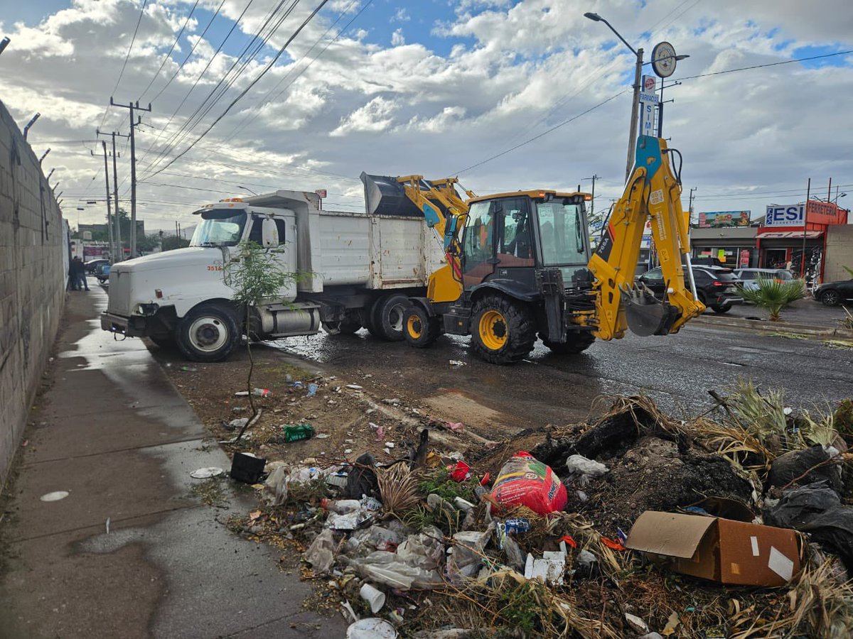 Las calles y banquetas limpias son responsabilidad de todas y todos, ¡cuídalas! 🫵🏻

Trabajemos juntos por un Hermosillo limpio, seguro y bonito. 🤝🏻
#HermosilloCRECELimpio