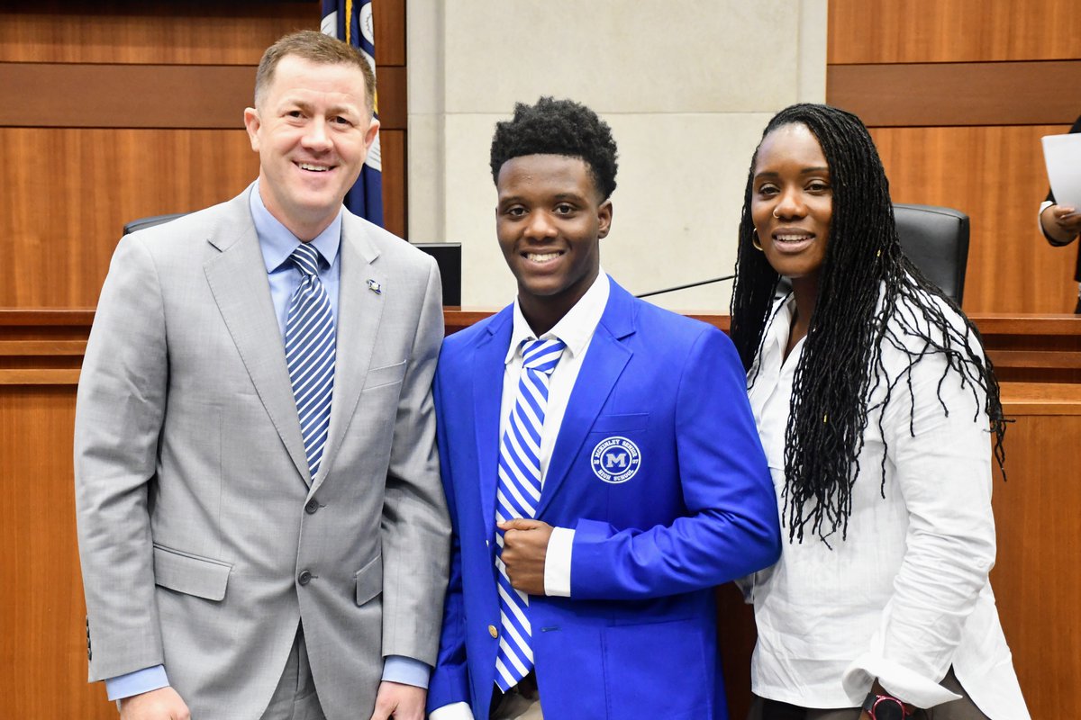 doelouisiana's tweet image. McKinley High senior Nyssiah Ebanks spoke with @BESE_LA about what’s possible through Louisiana’s reimagined high school experience.

He’s on track to graduate with a diploma, an associate degree, eight industry-based credentials, and internship experience. #laed #lalege #lagov