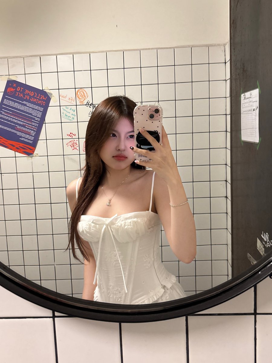 zainab♥ tweet media