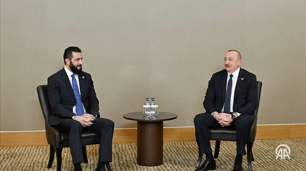 Presidentët e Sirisë dhe Azerbajxhanit diskutojnë për përshkallëzimin rajonal në një bisedë telefonike  
🔗v.aa.com.tr/3858490