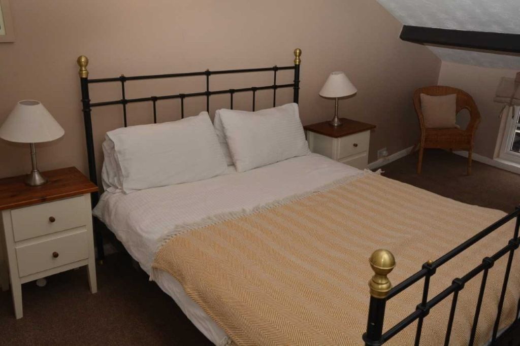 WeAcceptPets's tweet image. 🌸 Spring Availability at Greystones 🌸

Greystones still has limited availability for March, April, and May 2026. It’s the perfect opportunity to plan a relaxing spring escape in beautiful North Yorkshire. 🌿

Accepts 🐶 
weacceptpets.co.uk/northyorkshire…

#Greystones #SpringGetaway #UK